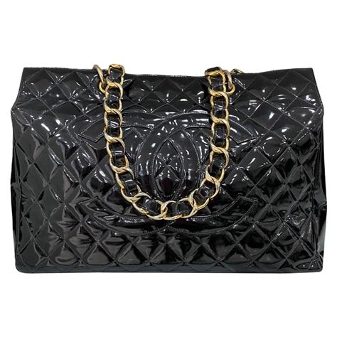 chanel vintage vernice